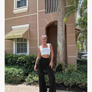 Elegant Black Wide-Leg Pants s